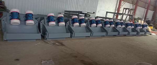 振动污污视频在线播放青青草振动不下料